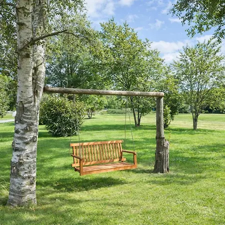 'huus Ant Diek Mit Pool'